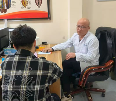 海东市|男科医师高朋磊：守护男性健康，专业男科诊疗